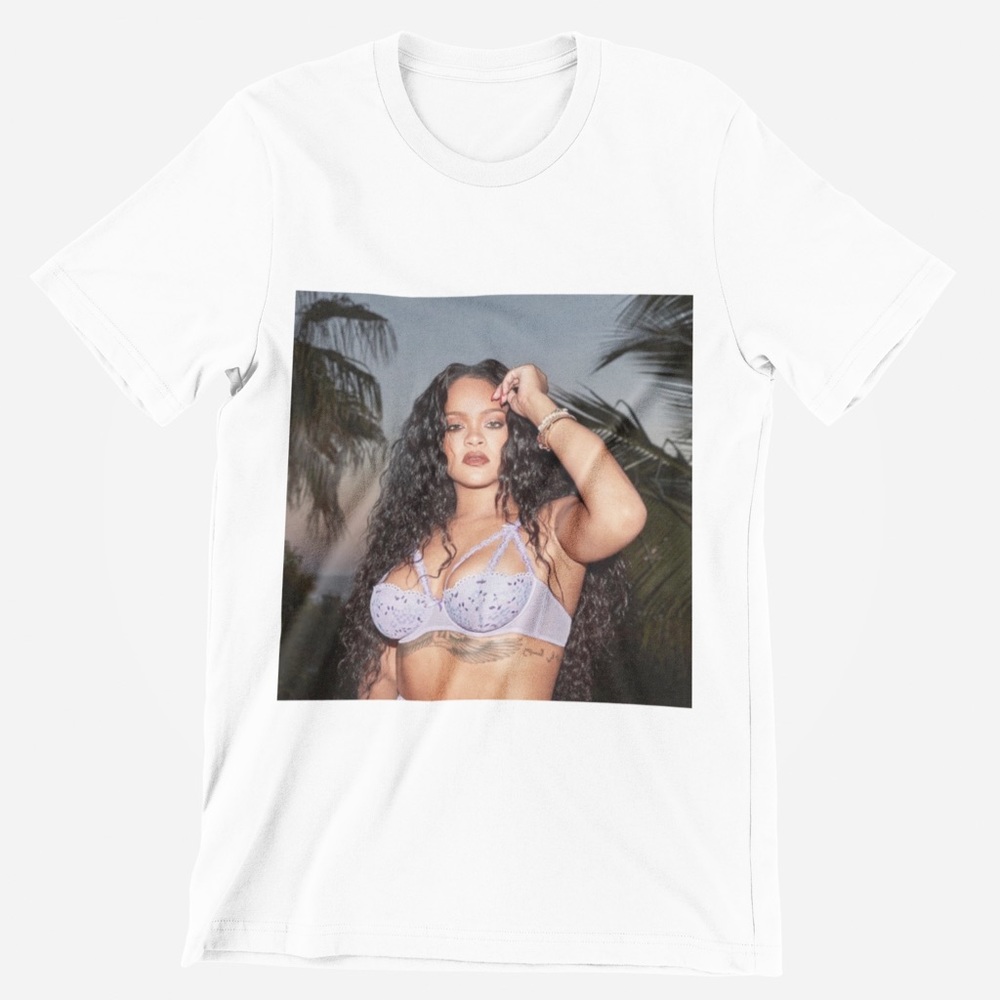 Rihanna - Tee